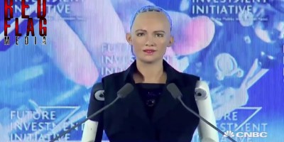 1ST ROBOT CITIZEN - Transhumanism 2017